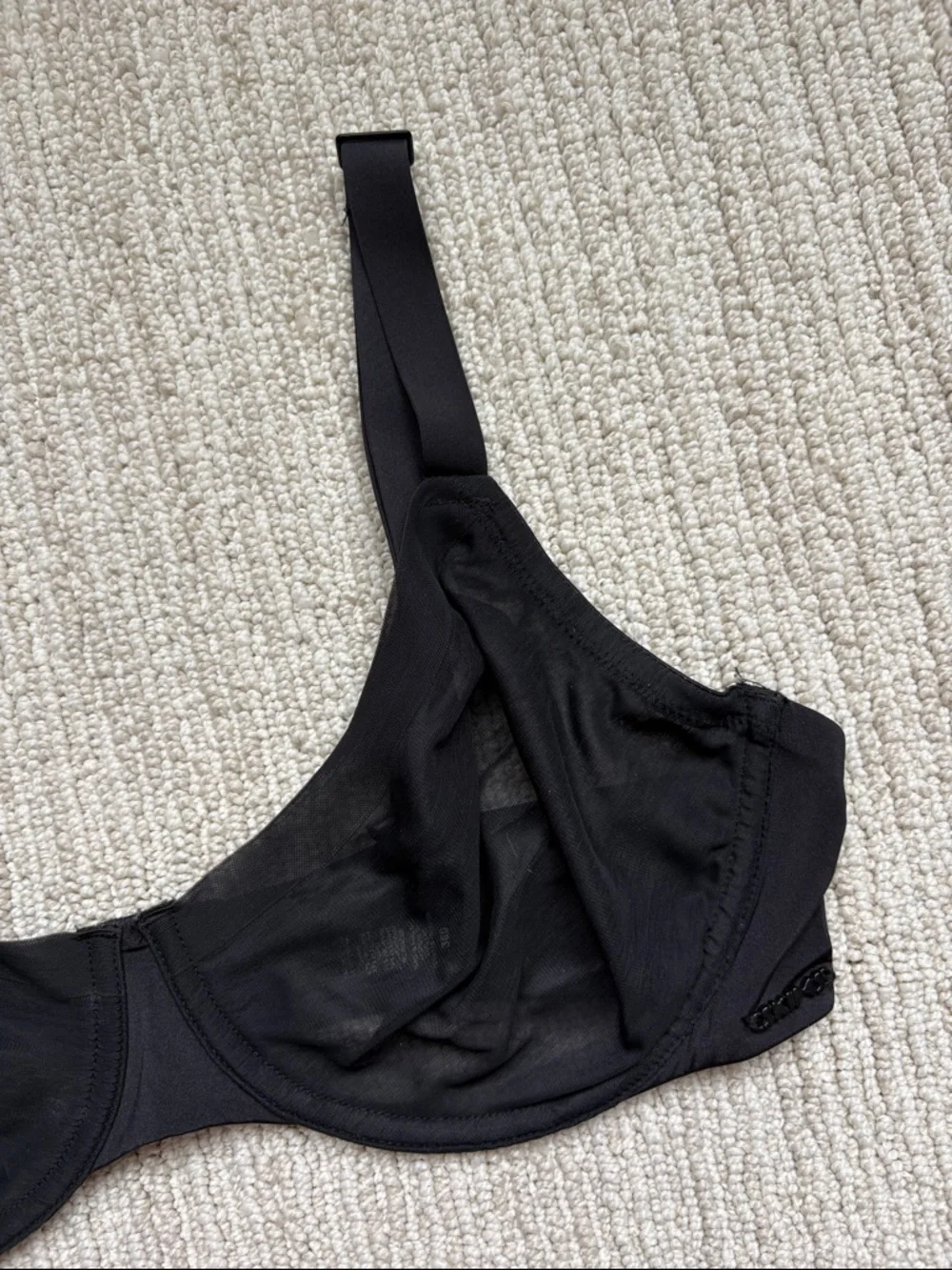 Skims Unlined Demi Bra - Picture 5 of 8